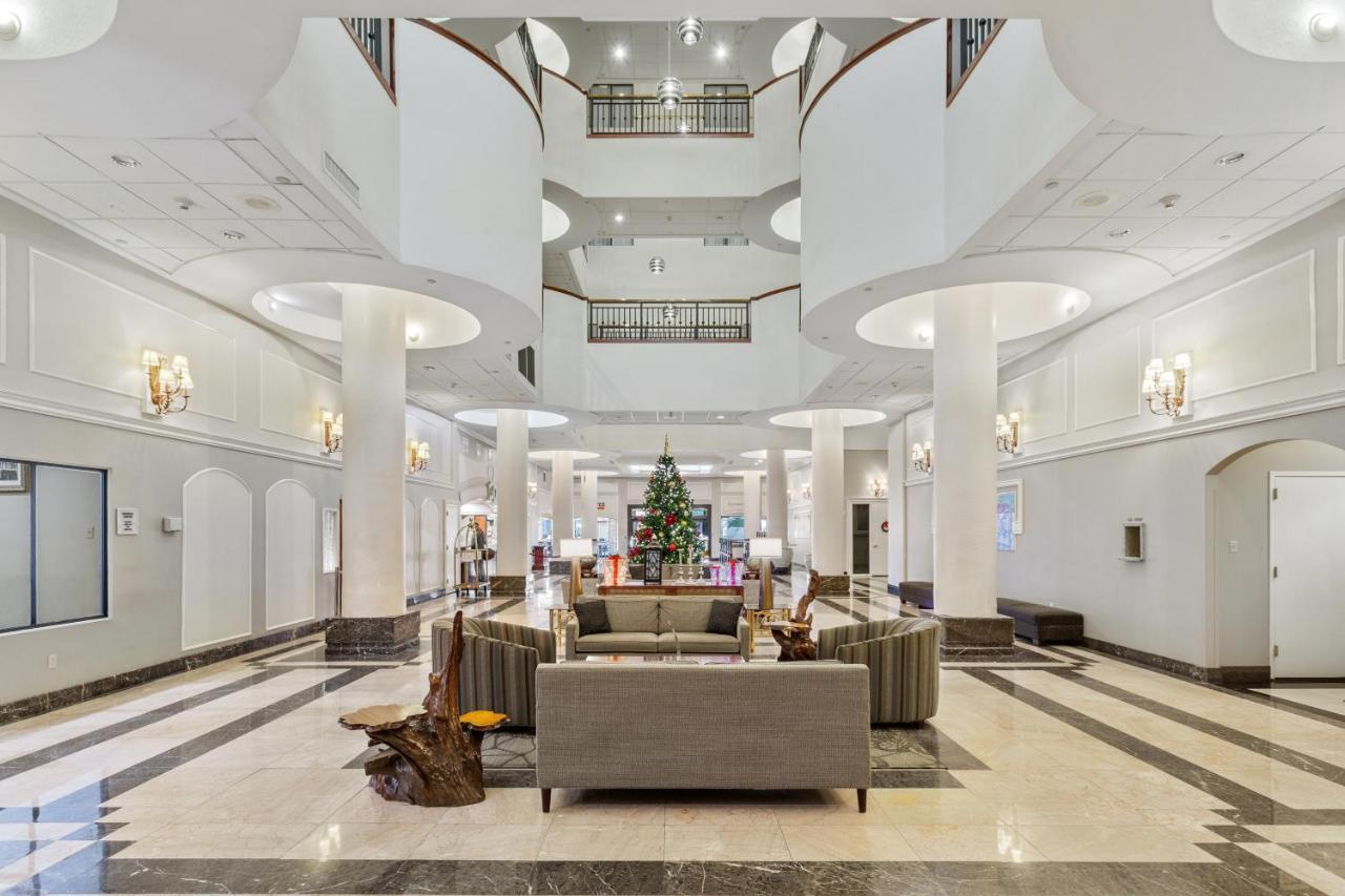 Wyndham Garden Baronne Plaza Hotell New Orleans Eksteriør bilde