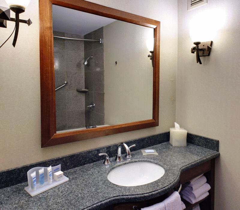 Wyndham Garden Baronne Plaza Hotell New Orleans Eksteriør bilde